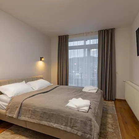Garda - Breakfast Included In The Price Restaurant Free Parking Mountain View Kitchen In The Apartment Separate Entrance Bukovel Exterior photo